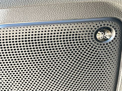 Used 2024 Ford Escape Platinum w/ Premium Technology Package image 19