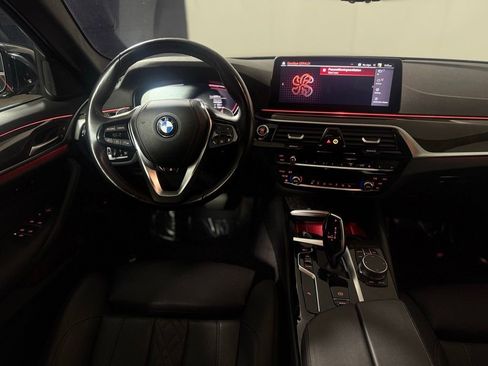 Used 2023 BMW 530i xDrive w/ Convenience Package AWD/4WD image 13
