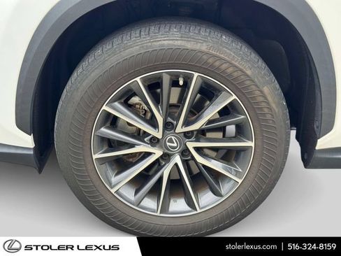 Used 2022 Lexus NX 250 FWD image 11