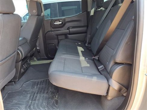 Used 2025 Chevrolet Silverado 1500 Custom image 8