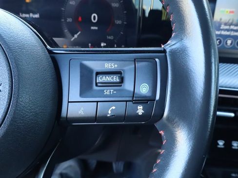 Used 2025 Nissan Kicks SR FWD image 26