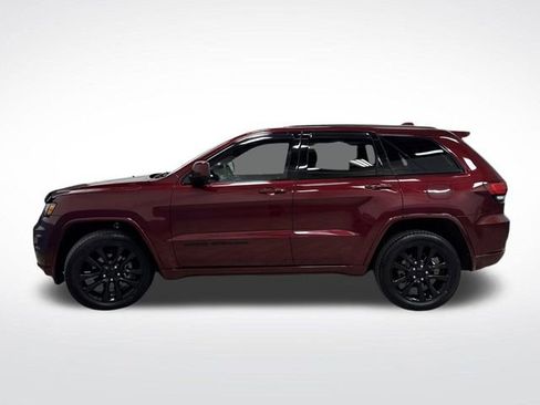 Used 2019 Jeep Grand Cherokee Altitude image 12
