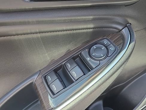 Used 2024 Chevrolet Malibu LT FWD image 8