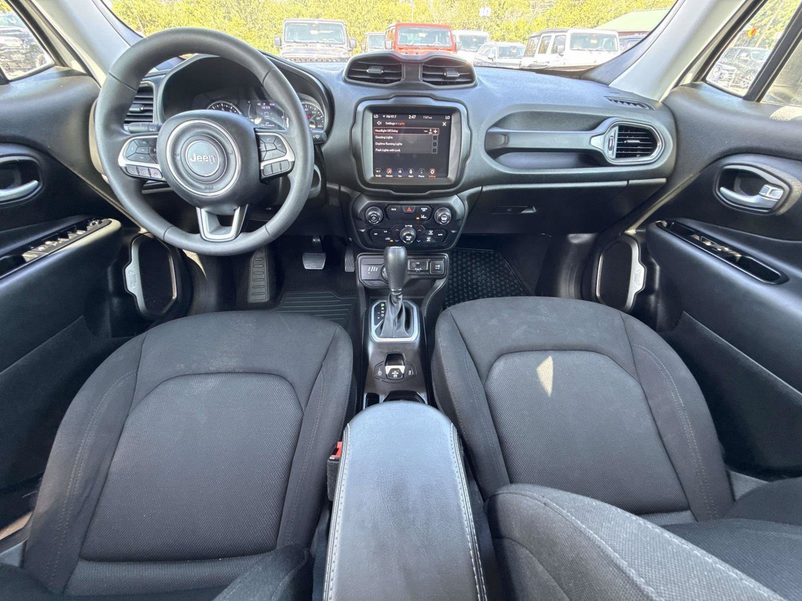 Certified 2023 Jeep Renegade Latitude AWD/4WD image 16