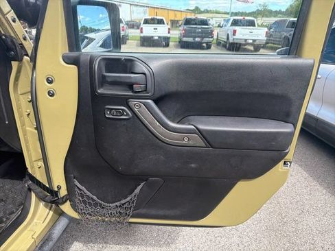 Used 2013 Jeep Wrangler Sport AWD/4WD image 14