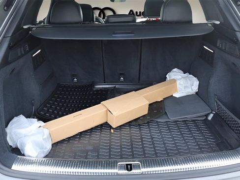 Used 2023 Audi SQ5 Premium Plus w/ Premium Plus Package image 17