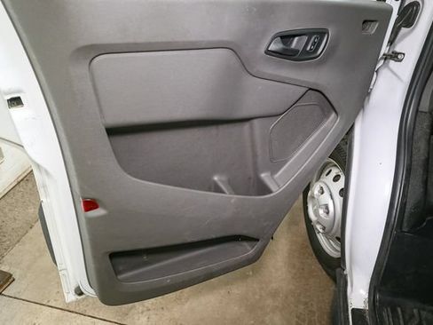 Used 2022 Ford Transit 350 DRW RWD image 26
