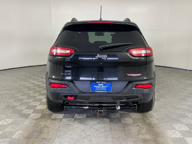 Used 2017 Jeep Cherokee Trailhawk w/ Comfort/Convenience Group AWD/4WD image 25