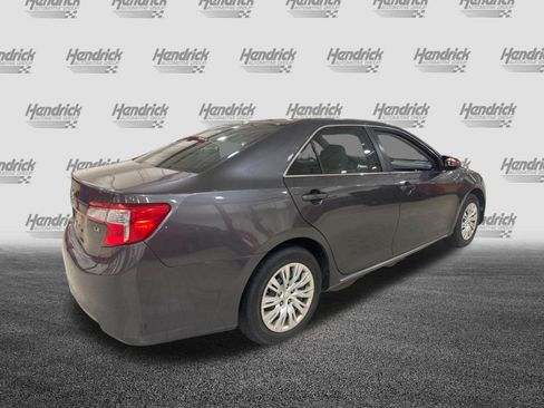 Used 2014 Toyota Camry LE FWD image 33