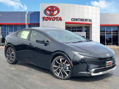 New 2026 Toyota Prius Plug-In Hybrid image 2