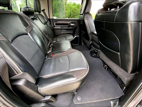 Used 2024 RAM 2500 Laramie AWD/4WD image 20