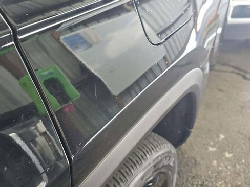 Used 2023 Jeep Grand Cherokee L Laredo RWD image 16