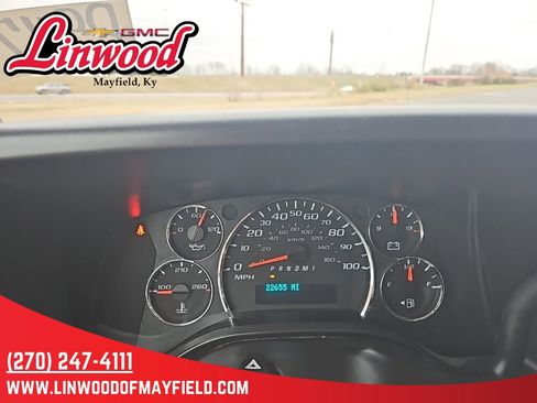 Used 2024 Chevrolet Express 2500 w/ Driver Convenience Package image 17
