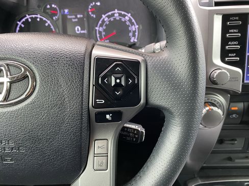 Used 2022 Toyota 4Runner SR5 RWD image 7
