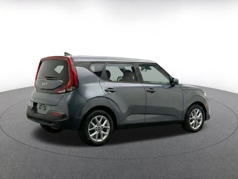 Used 2025 Kia Soul LX w/ LX Technology Package FWD image 7