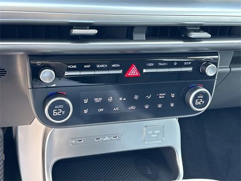 New 2026 Hyundai Ioniq 9 SEL image 26