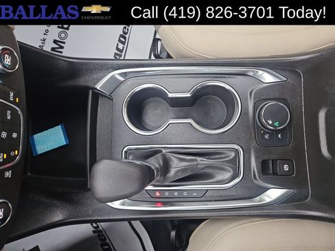 Certified 2023 Chevrolet Traverse LS FWD image 16