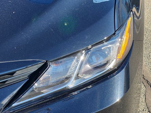 Used 2023 Toyota Camry LE image 9