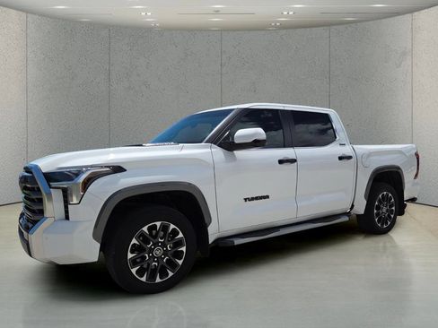 Used 2024 Toyota Tundra Limited AWD/4WD image 10