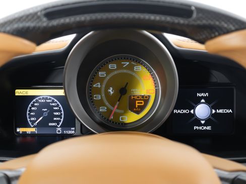 Used 2012 Ferrari 458 Italia Coupe image 21