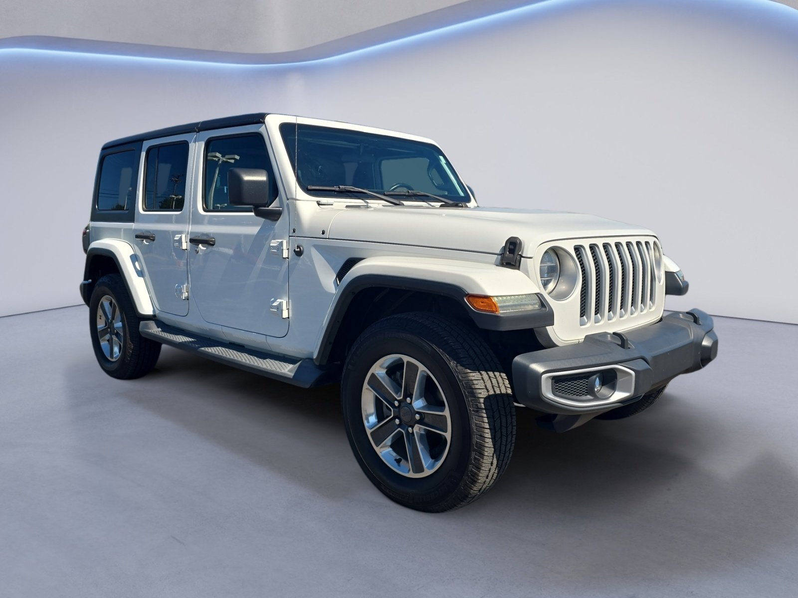 Used 2018 Jeep Wrangler Unlimited Sahara w/ LED Lighting Group AWD/4WD image 8