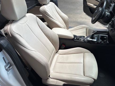 Used 2018 BMW 230i Convertible RWD image 22