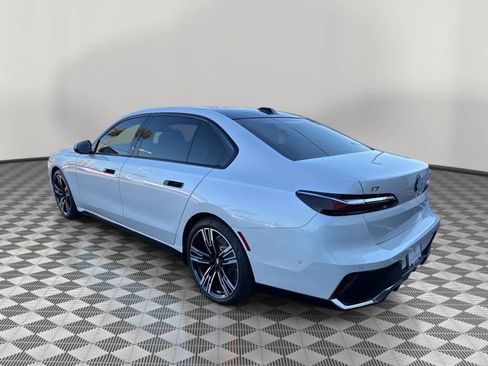 Certified 2025 BMW i7 eDrive50 w/ M Sport Package image 5