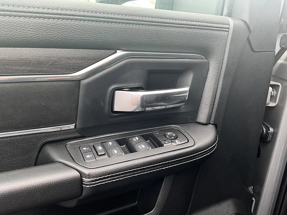 New 2026 RAM 5500 4x4 Crew Cab w/ Laramie Trim Package image 11