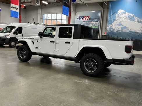 Used 2020 Jeep Gladiator Rubicon image 3