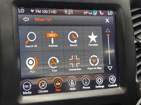 Used 2020 Jeep Cherokee Trailhawk AWD/4WD image 38