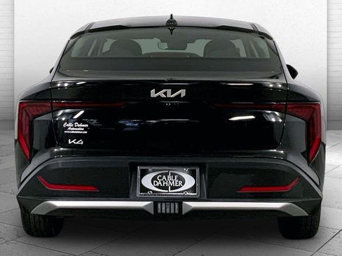 Used 2025 Kia K4 FWD image 3
