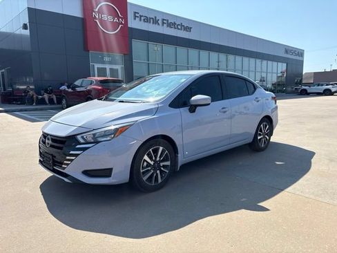 Used 2025 Nissan Versa SV w/ Trunk Package FWD image 1