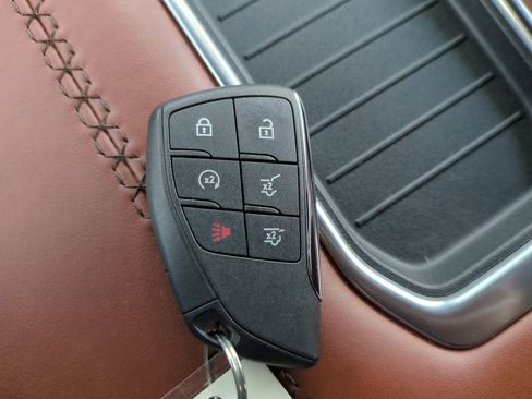 Used 2023 GMC Yukon Denali Ultimate AWD/4WD image 30
