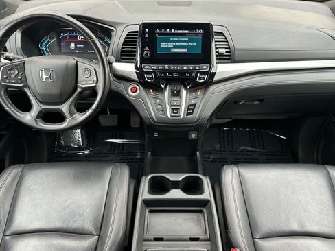 Used 2023 Honda Odyssey Sport image 12