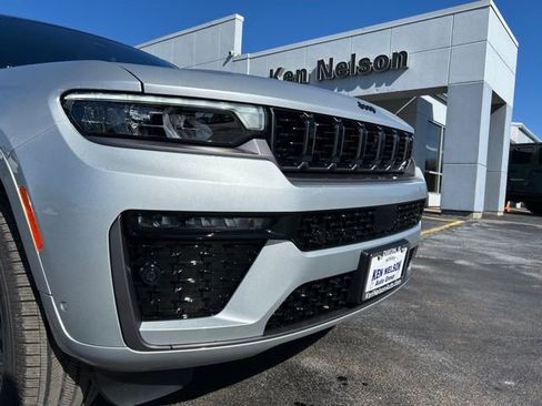 New 2026 Jeep Grand Cherokee L Summit image 4