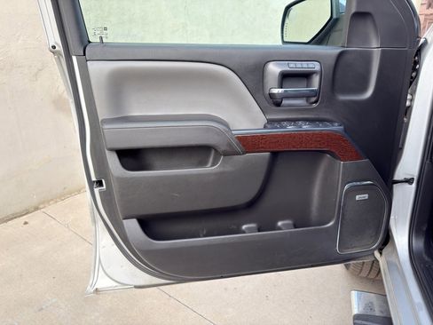 Used 2017 GMC Sierra 1500 SLT w/ SLT Premium Package image 24