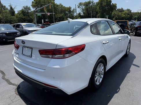 Used 2018 Kia Optima LX FWD image 17