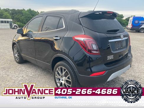 Used 2018 Buick Encore Sport Touring FWD image 5