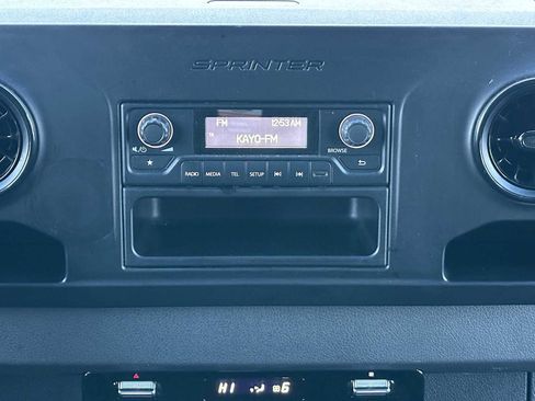 Used 2023 Mercedes-Benz Sprinter 2500 image 28