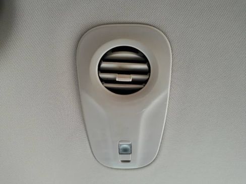 Used 2023 Chrysler Pacifica Touring-L FWD image 35
