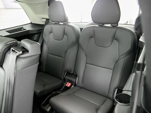 Certified 2023 Volvo XC90 B6 Core w/ Protection Package Premier AWD/4WD image 21