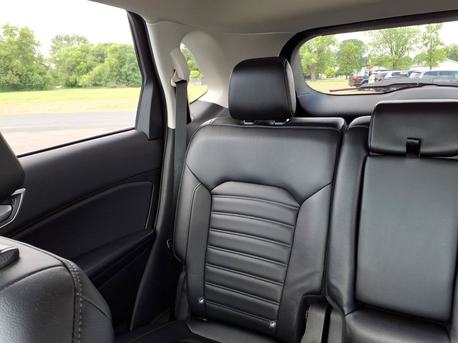 Used 2023 Ford Edge SEL w/ Convenience Package AWD/4WD image 13