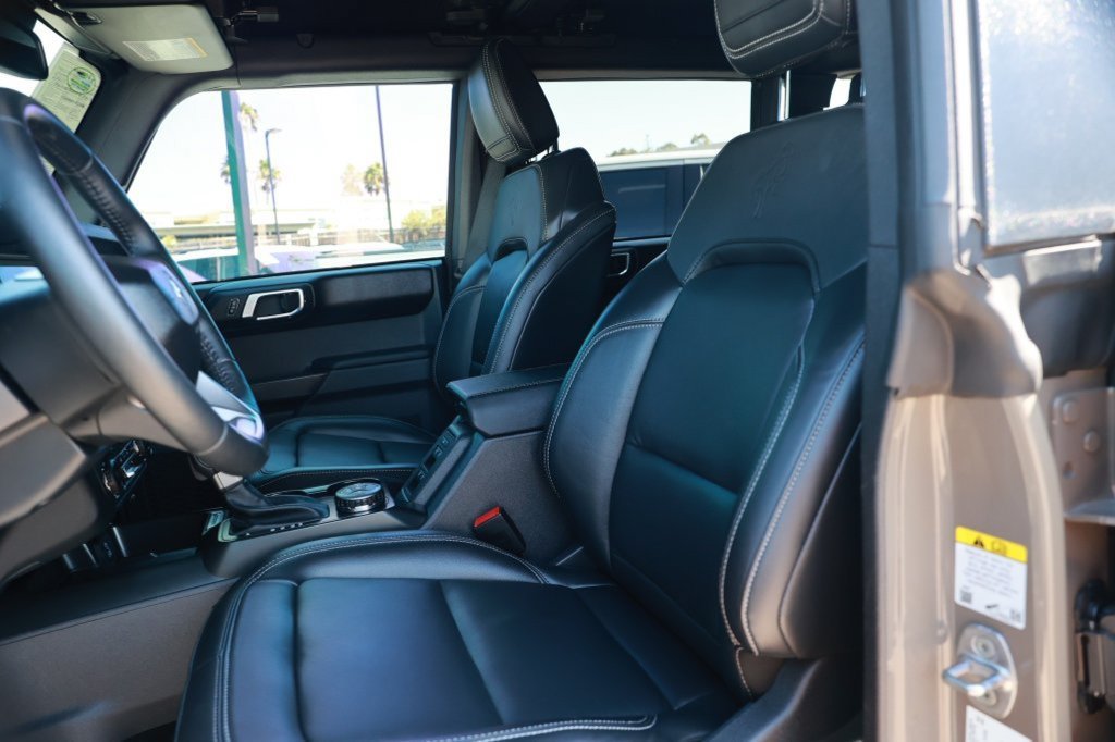 Used 2025 Ford Bronco Outer Banks AWD/4WD image 22