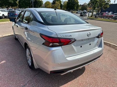 Used 2025 Nissan Versa S w/ Trunk Package image 3