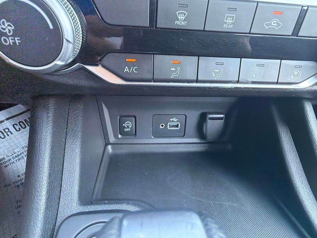 Used 2024 Nissan Sentra S FWD image 19