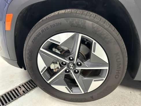 Used 2025 Hyundai Tucson SEL FWD image 9