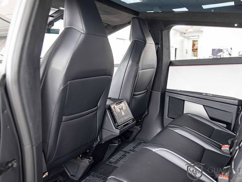 Used 2024 Tesla Cybertruck Cyberbeast AWD/4WD image 31