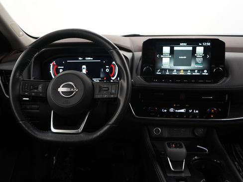 Used 2022 Nissan Rogue Platinum w/ Head-Up Display Package image 14