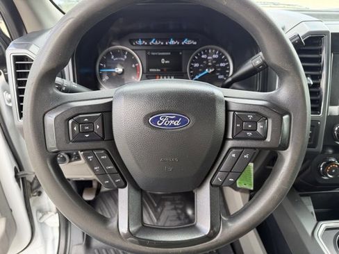 Used 2022 Ford F350 XLT w/ XLT Premium Package image 13