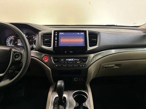 Used 2018 Honda Pilot EX image 32